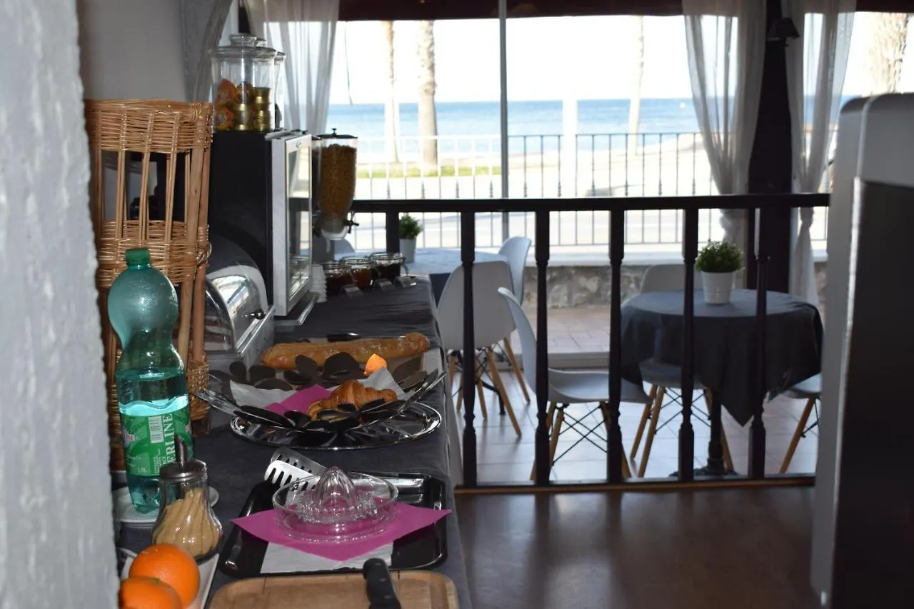 Hôtel Bel Azur Six-Fours-les-Plages Hotel