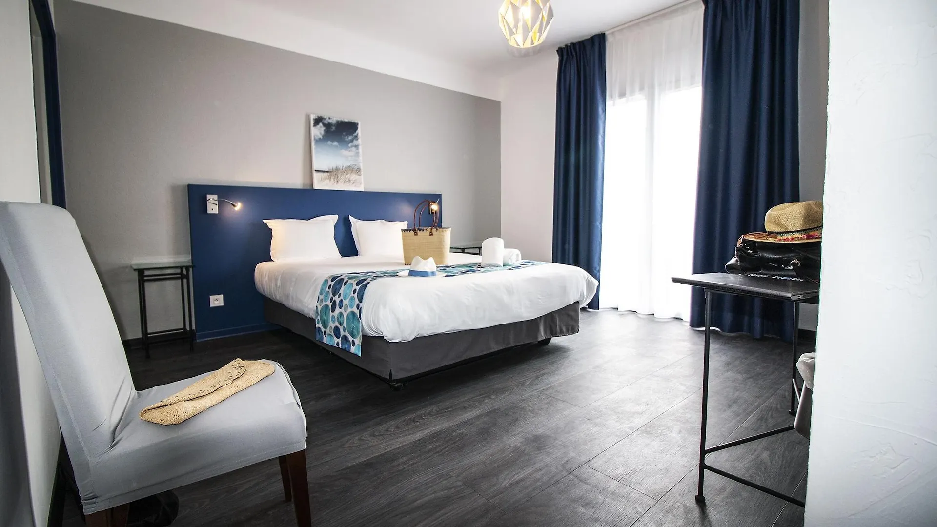 Hôtel Bel Azur Six-Fours-les-Plages 2*,  Frankreich