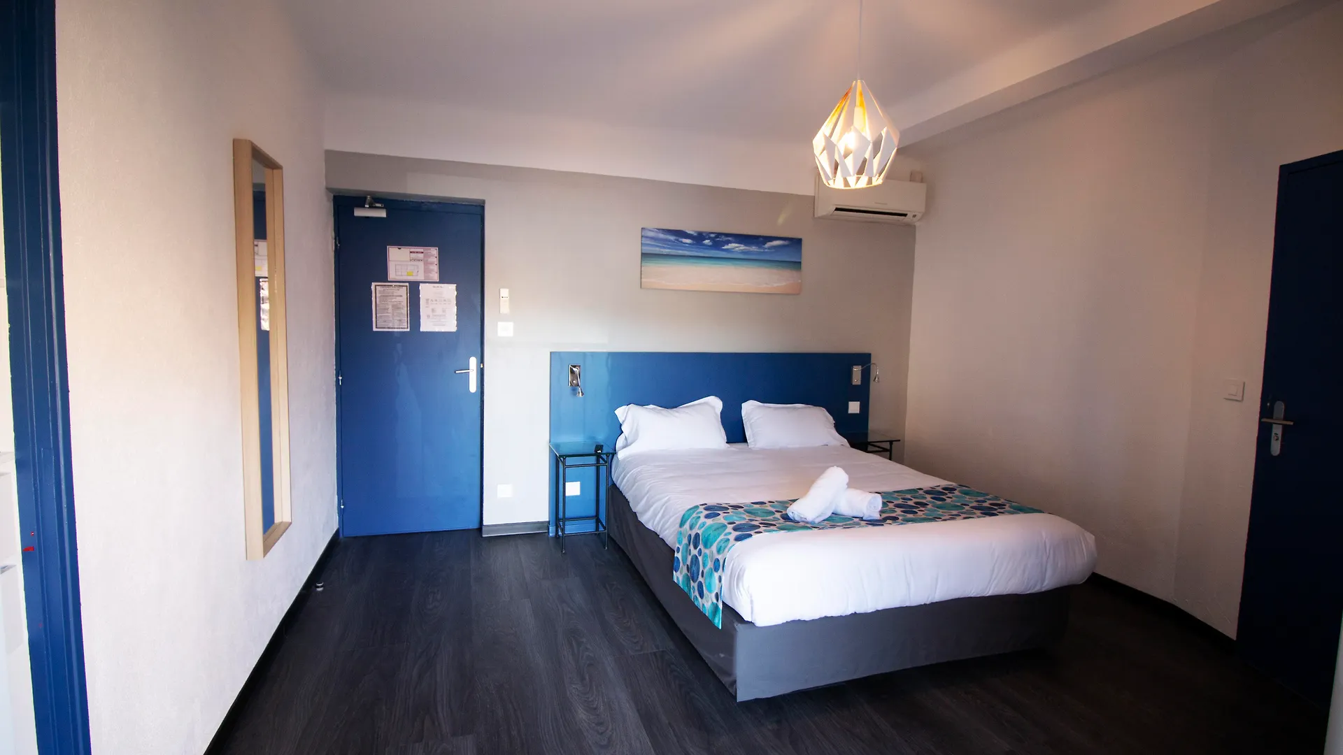 Hôtel Bel Azur Six-Fours-les-Plages Hotel