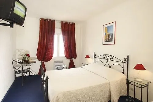Hôtel Bel Azur Six-Fours-les-Plages Hotel