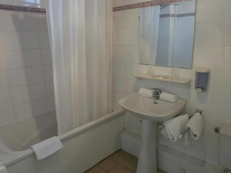 Hotel Hôtel Bel Azur Six-Fours-les-Plages