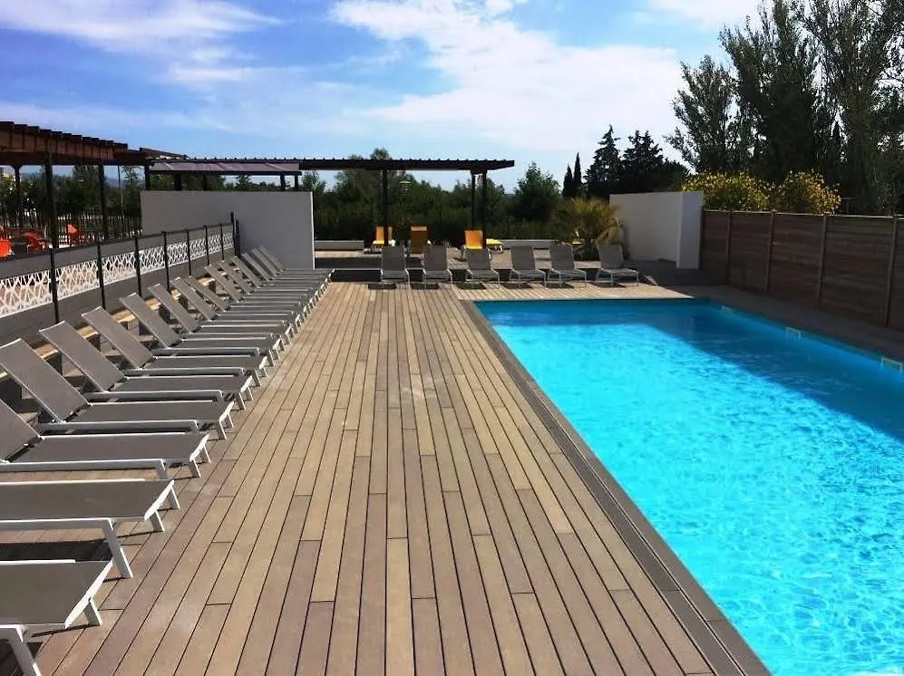 Hôtel Bel Azur Six-Fours-les-Plages 2*,